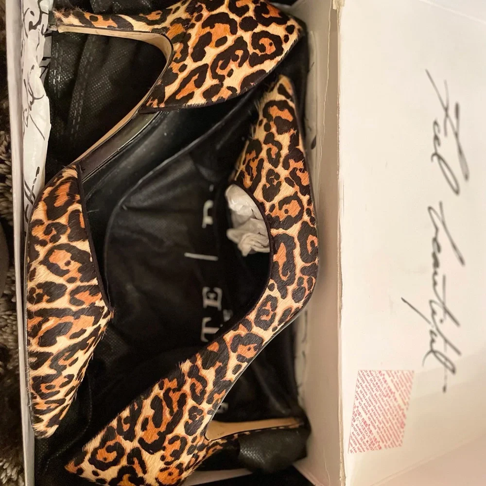 Cheetah Pumps Whitehouse Blackmarket - Picture 4 of 5